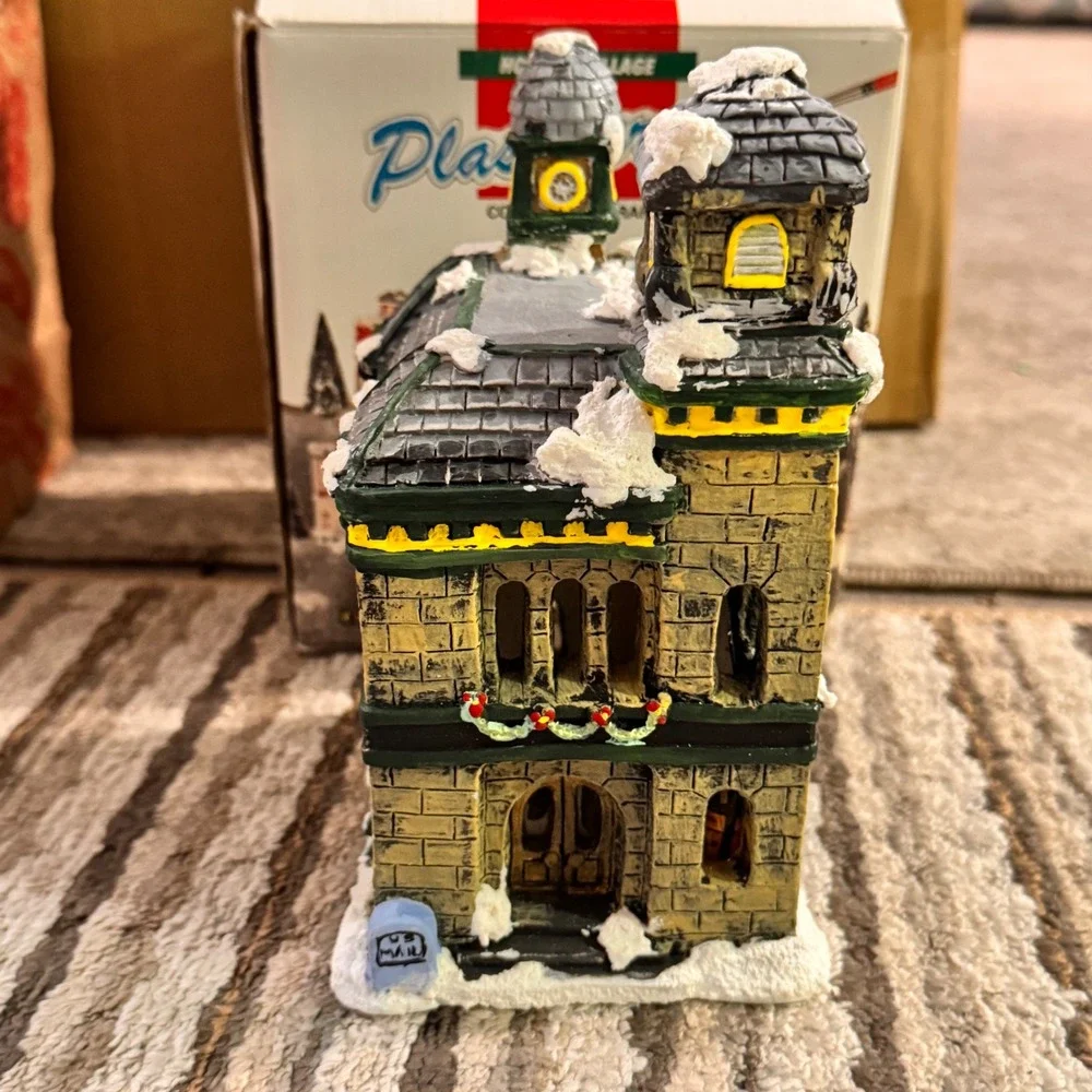 Plastercraft Holiday Village US Post Office Building Collectible Snow Dusted‎